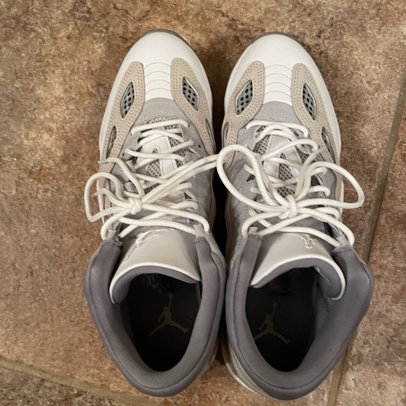 Jordann 11 low I.E